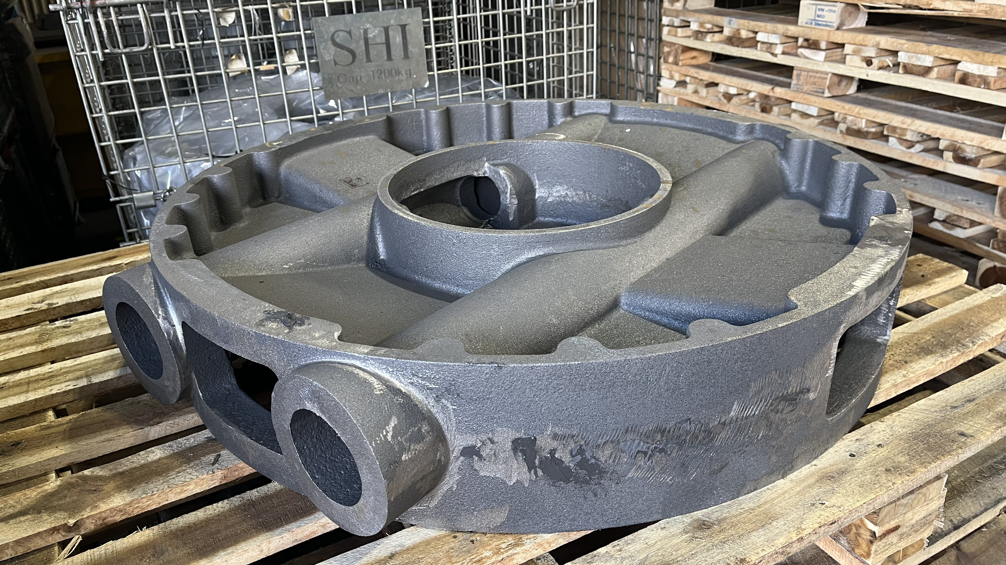 特殊車両用アクチュエーターケース アイキャッチ画像